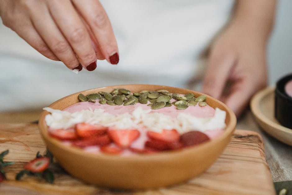 4 Easy and Healthy Smoothie Bowl Recipes to Start Your Day Right