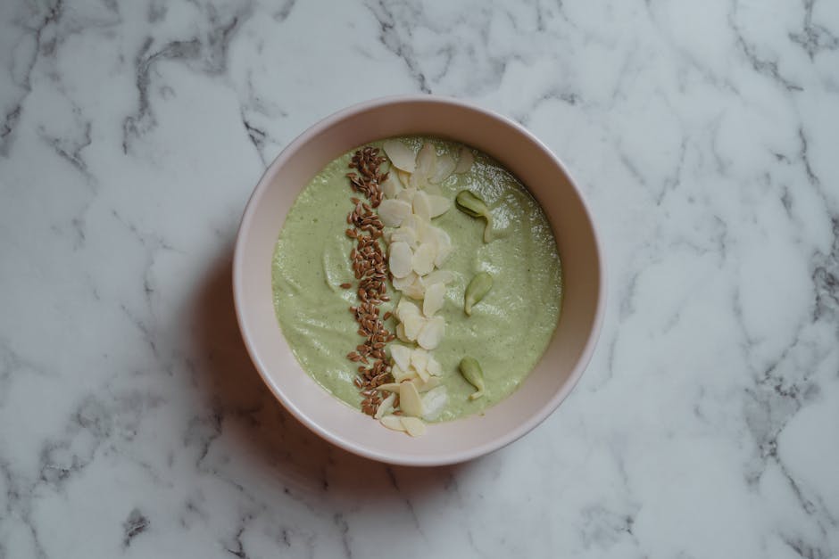 4 Easy and Healthy Smoothie Bowl Recipes to Start Your Day Right